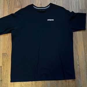 MENS XL PATAGONIA TSHIRT
